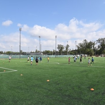 El óvalo central del Hipódromo suma canchas de fútbol y amplía su oferta deportiva